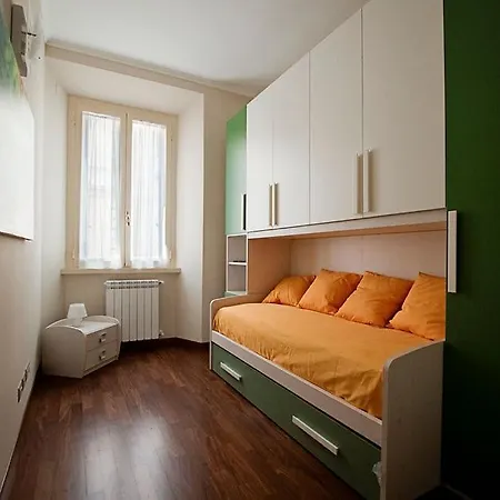 Trevi Fountain Big Apartment *