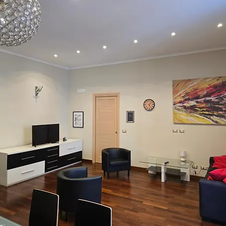 Trevi Fountain Big Apartment Apartment