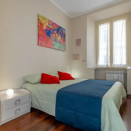 Trevi Fountain Big Apartment *