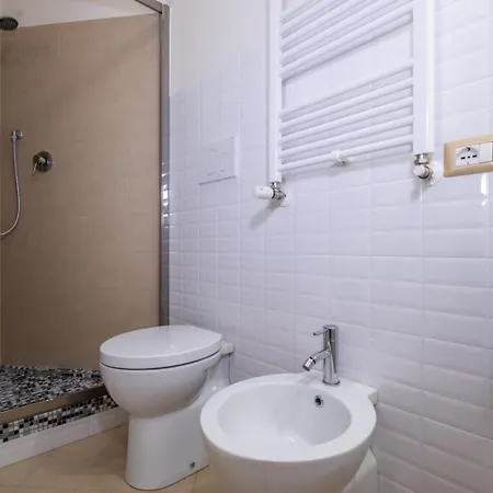 Trevi Fountain Big *