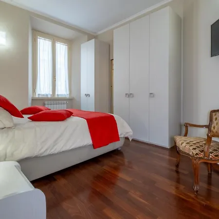 Trevi Fountain Big Apartment